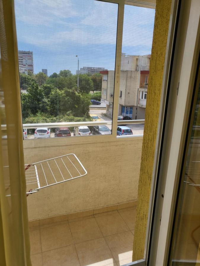 Apartamenti Ivaia Appartement Varna Buitenkant foto