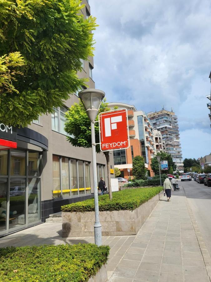 Apartamenti Ivaia Appartement Varna Buitenkant foto