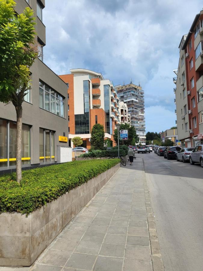 Apartamenti Ivaia Appartement Varna Buitenkant foto